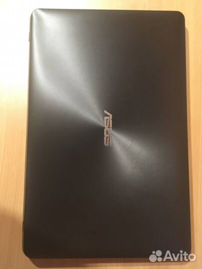 Ноутбук asus X751L