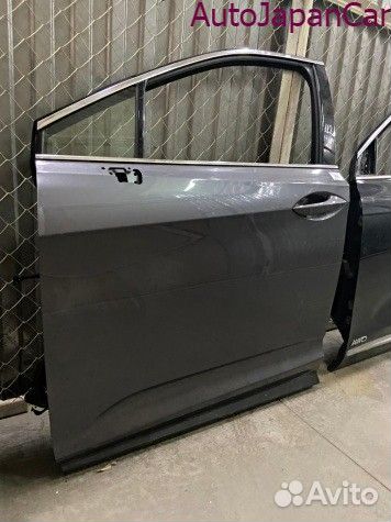 Lexus RX Левая передняя дверь