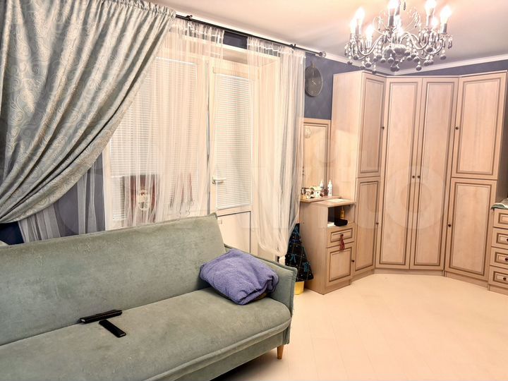 2-к. квартира, 48 м², 8/9 эт.