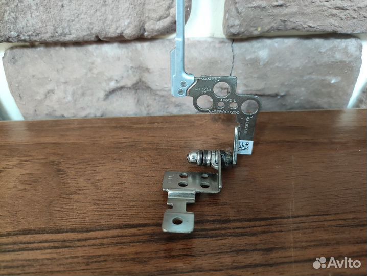 Петля матрицы левая для Lenovo 100-15 AM1ER000200