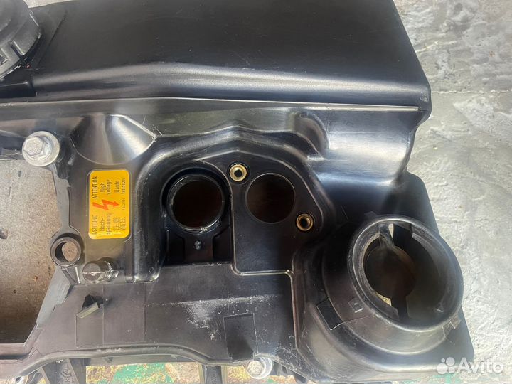 Капанная крышка BMW x3 e83 2.0i