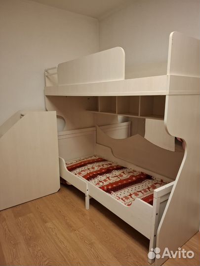 Детская двухярусная кровать бу