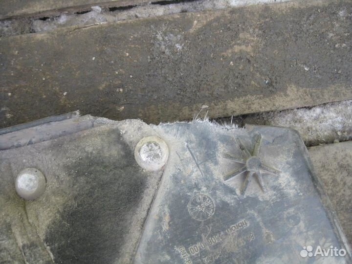 Шумоизоляция двс правая 81192212192 MAN, F 2000