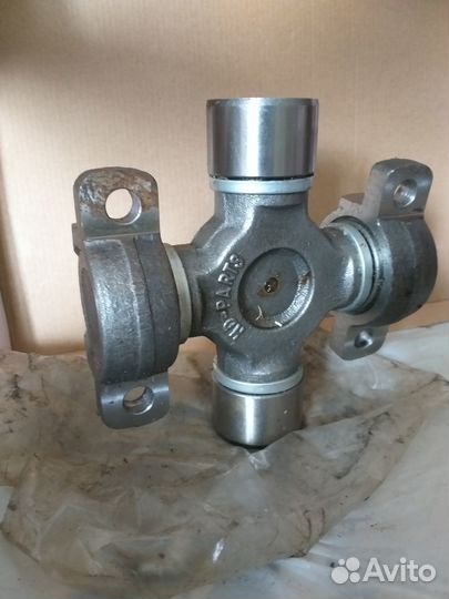 Крестовина кардана scania