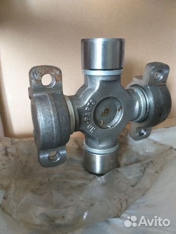 Крестовина кардана scania