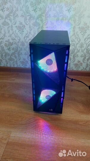 Компьютерный корпус AeroCool Glider Tempered Glass