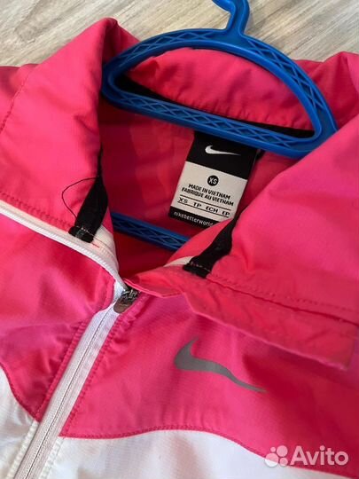 Ветрока nike