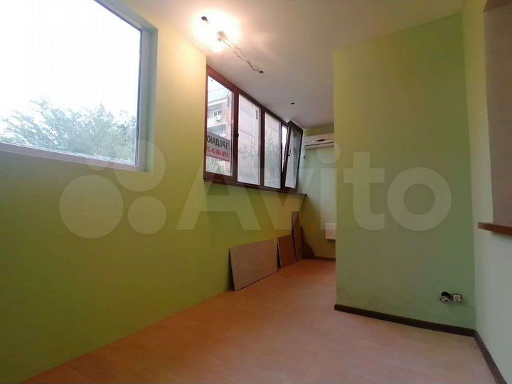 2-к. квартира, 69,8 м², 1/5 эт.