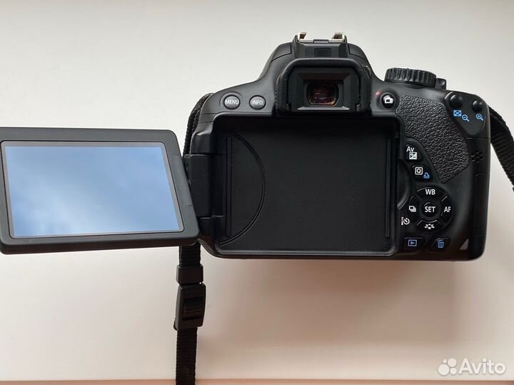 Фотоаппапат Canon 650D body (пробег 18522)