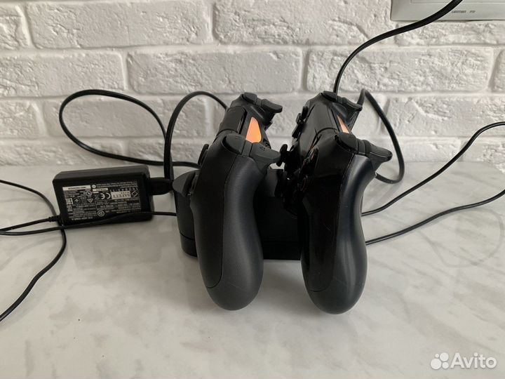 Зарядка Dualshok оригинал для Dualshok PS4