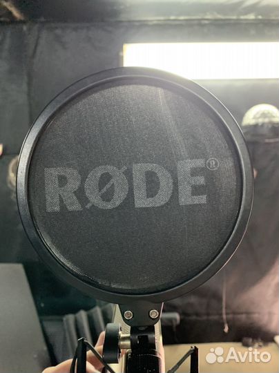 Конденсаторный микрофон Rode NT2-A