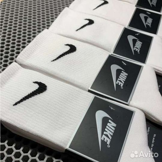 Носки Nike высокие белые