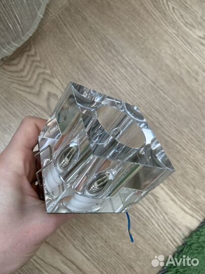 Светильник встраиваемый точечный потолочный