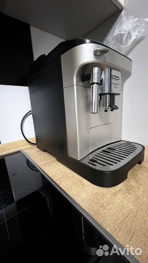 Кофемашина delonghi magnifica evo