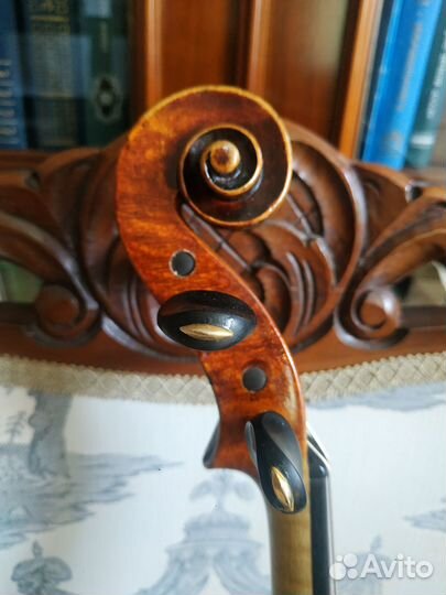 Старинная мастеровая скрипка