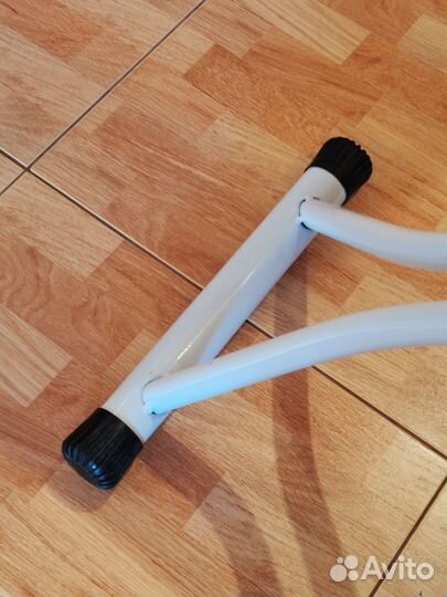 Гладильная доска и утюг