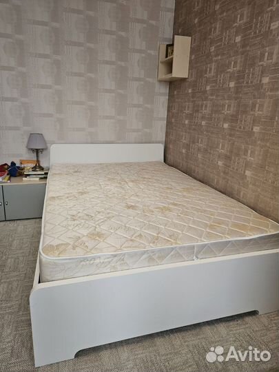Матрас Аскона 140х200 и кровать Икеа