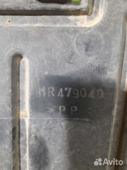 Пыльник двигателя Mitsubishi Lancer 9 Митсубиси 9