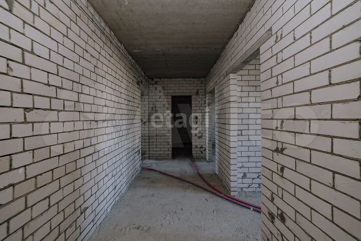 2-к. квартира, 71,6 м², 3/9 эт.