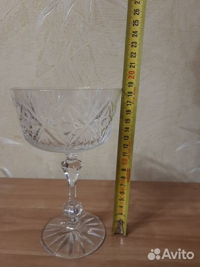 Конфетница хрустальная