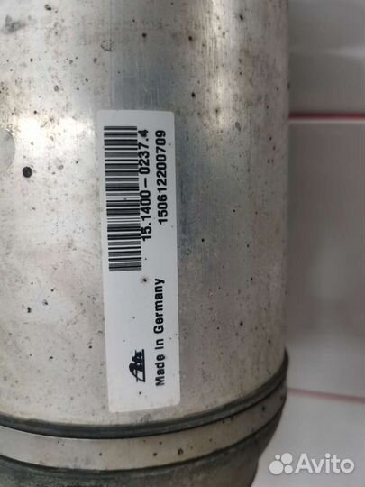 Передние пневмостойки audi a8 оригинал 2шт