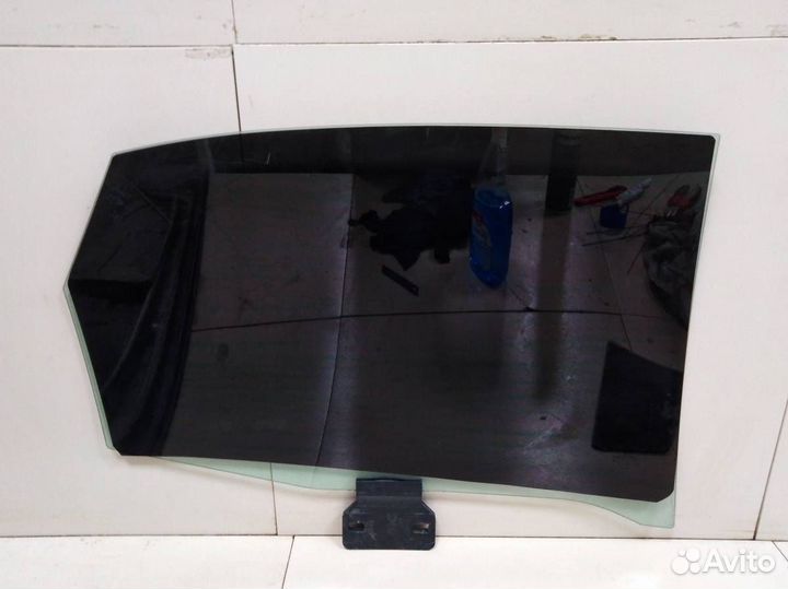 Стекло двери задней левой Audi A4 B7 2005-2007
