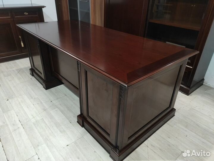 Кабинет руководителя (3 предмета) Додж б/у