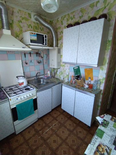 4-к. квартира, 60 м², 3/5 эт.