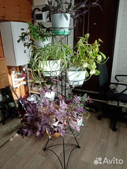 Подставка для цветов напольная металлическая