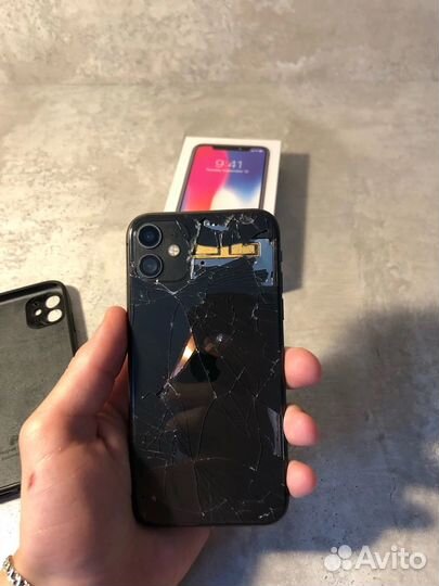 iPhone 11, 64 ГБ