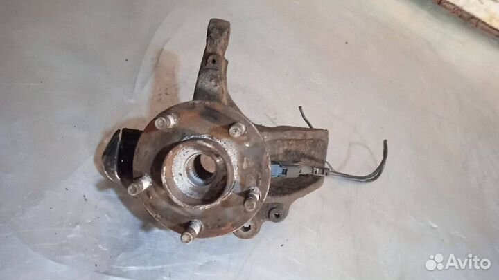 Кулак передний правый Ford Focus 2 2008