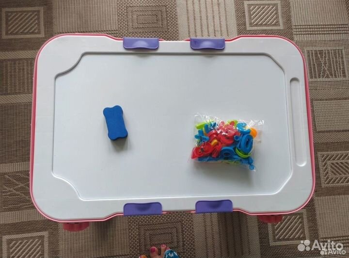 Столик и стульчик для ребенка