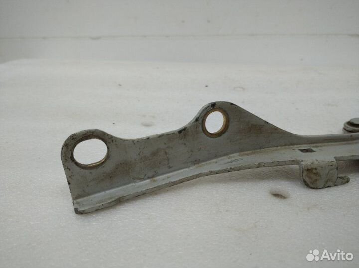 Петля капота Hyundai Getz 1 рестайлинг 2005-2011