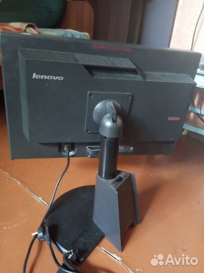 Монитор Lenovo 22