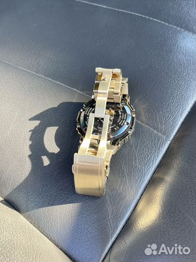 Casio G-shock GMW-B5000GD-9E