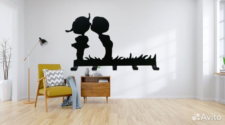 Вешалка настенная