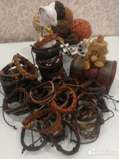 Браслеты кожаные