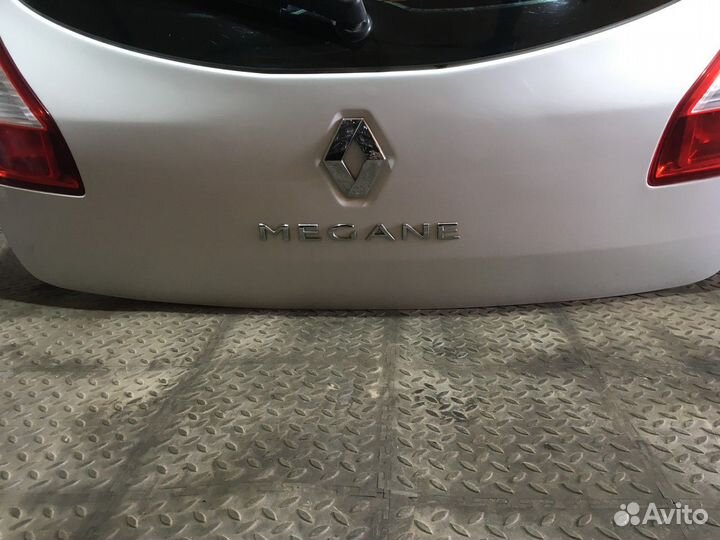 Дверь багажника в сборе со стеклом