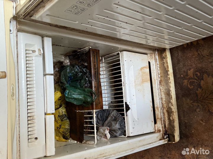 Холодильник морозильник stinol