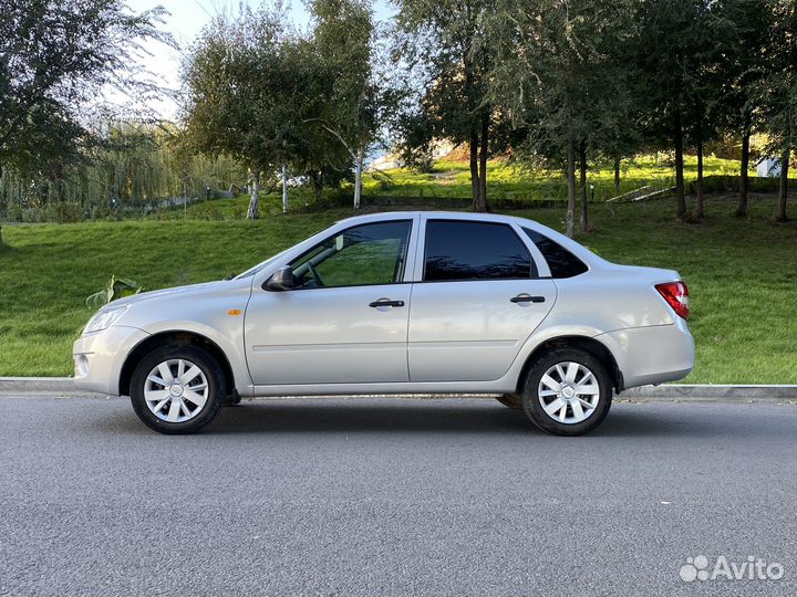 LADA Granta 1.6 МТ, 2013, 49 507 км