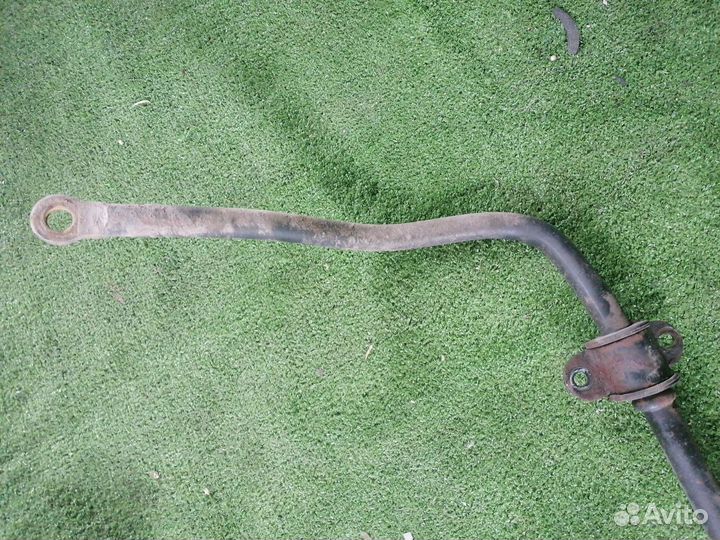 Стабилизатор задний Ford Explorer XLT 4.0 2006