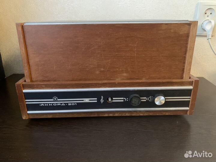 Электрофон Аккорд 201