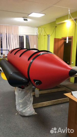 Надувной банан зимний летний. Атракционы.Тюбинги