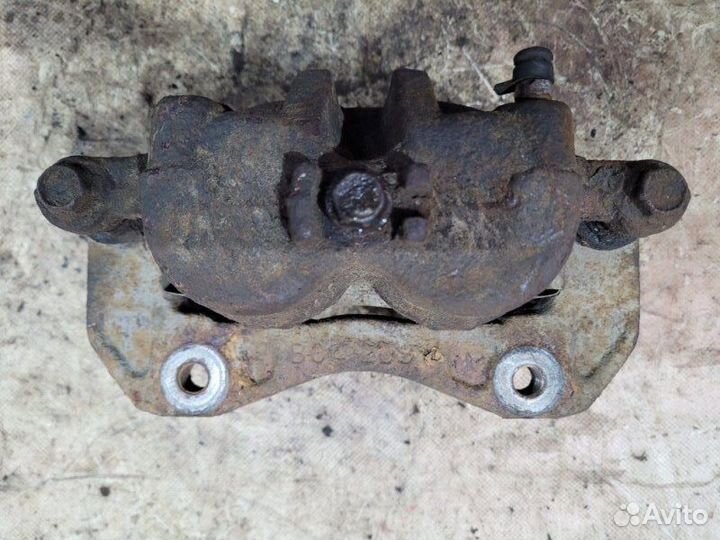 Суппорт передний правый Ssangyong Kyron DJ