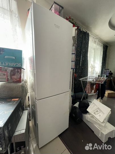 Холодильник hotpoint ariston - HF4180W