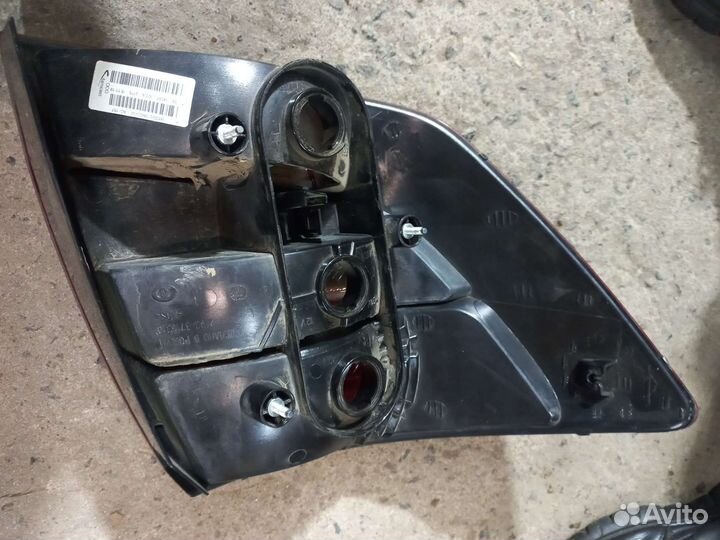 Задний правый фонарь гранта фл седан