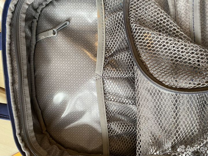 Бьюти кейс на чемодан