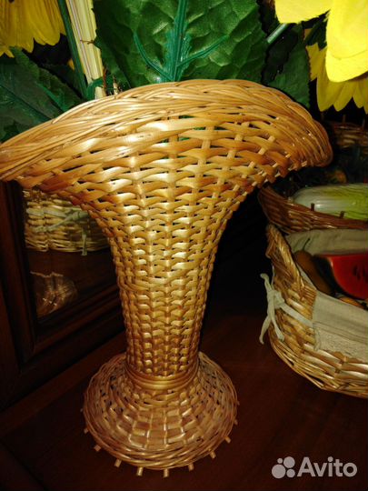 Корзина плетеная