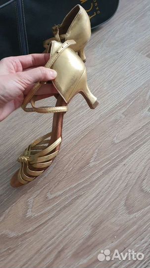 Туфли для бальных танцев 38 escke