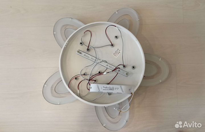 Люстра 3021/5+1 CR+RGB 168W 3000K-6500K(новая)